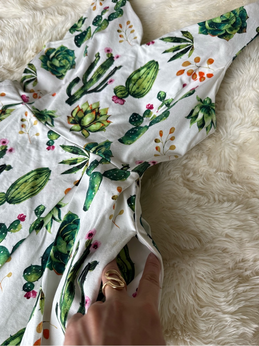 ModCloth - Ixia - White Cactus
Succulents Print Fit-and-Flare Dress with POCKETS - Picture 6 of 11